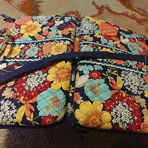 VERA BRADLEY LAPTOP CASE - Picture 6 of 7